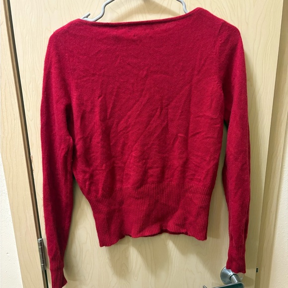 Red Cashmere Sweater - Picture 2 of 4